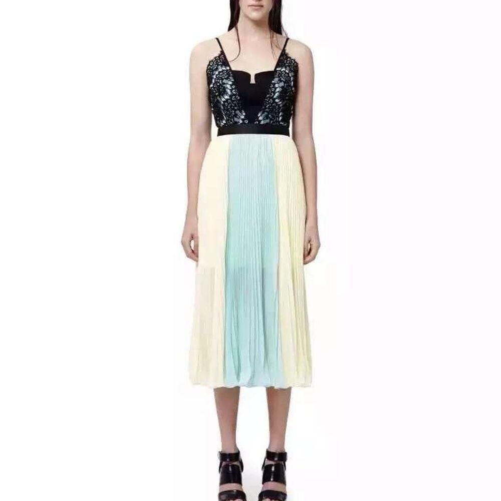 Three floor Vacation Maxi Dress - Picture 5 of 9